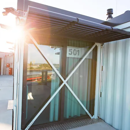 Dock Warnemuende אכסניה