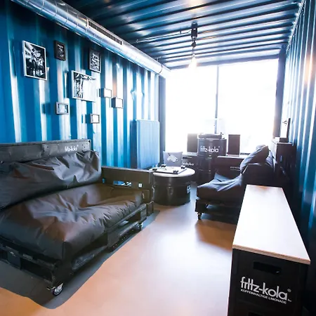 Dock Warnemuende * רוסטוק