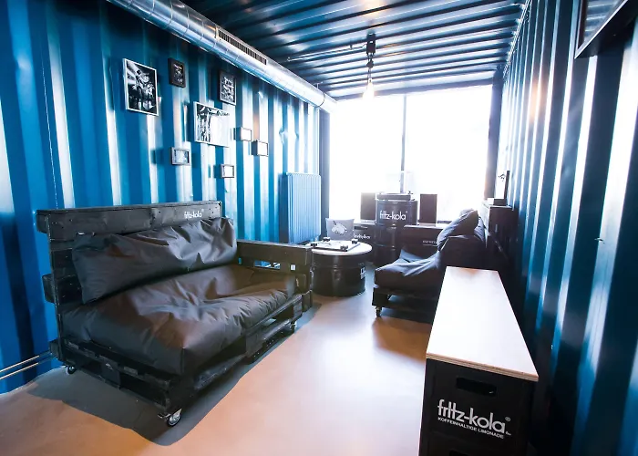 Dock Warnemuende * Росток