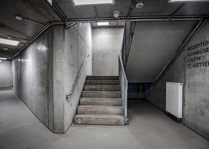 Dock Warnemuende Хостел Росток