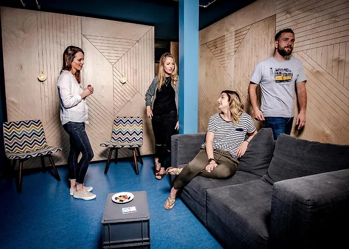 Dock Warnemuende Хостел